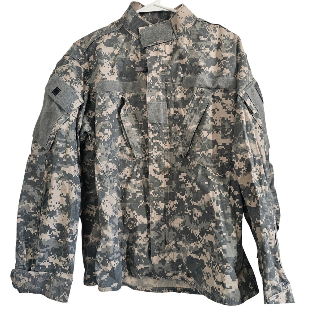 US Army ACU Field Jacket Coat UCP Digital Camo Medium Short NSN 8415-01-519-8509